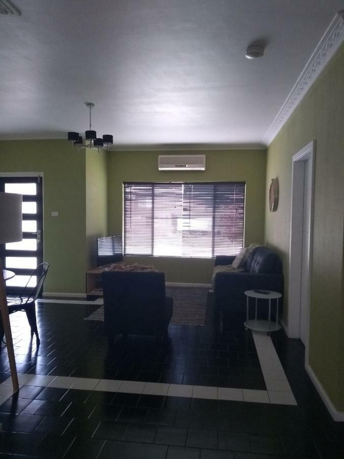 Kindred Studio Apartments Leeton Exterior foto
